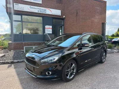 Gebraucht Ford S-MAX ST-Line 190 PS (139 kW) 2019 Schwarz Van / Kleinbus