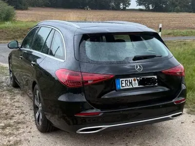 Gebraucht Mercedes C180 170 PS (125 kW) 2023 Schwarz Limousine