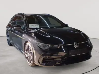 Gebraucht VW Golf VIII R 319 PS (234 kW) 2023 Deep black perleffekt Kombi