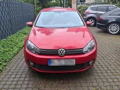 Usata VW Golf VI Team 105 CV (77 kW) 2010 Rosso Utilitaria