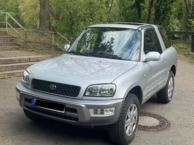 Usata Toyota RAV4 128 CV (94 kW) 1999 Argento SUV