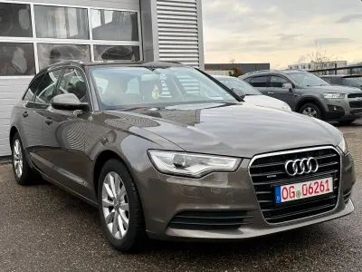 Gebraucht Audi A6 Comfort 204 PS (150 kW) 2012 Grau Kombi