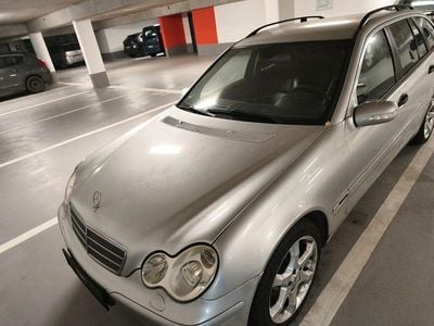 Usata Mercedes C180 Avantgarde 143 CV (105 kW) 2003 Argento Berlina