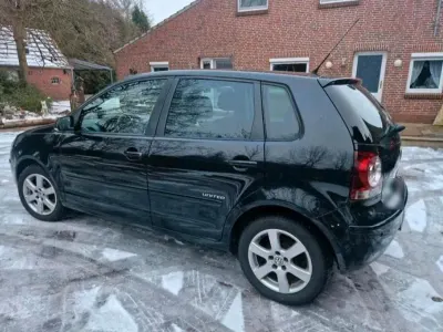 Gebraucht VW Polo 69 PS (50 kW) 2009 Schwarz Kleinwagen
