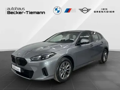 Gebraucht BMW 120 Performance 156 PS (114 kW) 2026 Skyscraper grau Kleinwagen