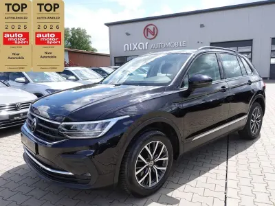 Gebraucht VW Tiguan Life 150 PS (110 kW) 2023 Deepblack metallic SUV