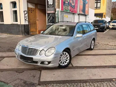 Używany Mercedes E280 Elegance 190 KM (139 kW) 2006 Srebrny Kombi