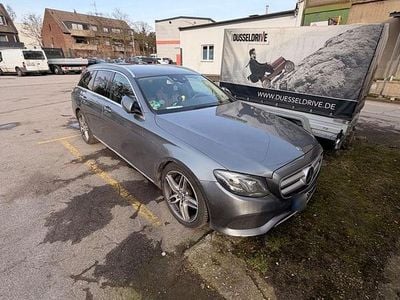 Gebraucht Mercedes E350 Avantgarde 258 PS (189 kW) 2017 Blau Kombi