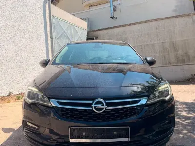 Gebraucht Opel Astra Active 125 PS (91 kW) 2018 Blau Kombi