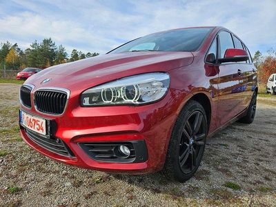 Gebraucht BMW 220 Gran Tourer Advantage 190 PS (139 kW) 2017 Rot Van / Kleinbus