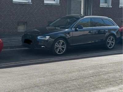 Gebraucht Audi A4 143 PS (105 kW) 2013 Schwarz Kombi