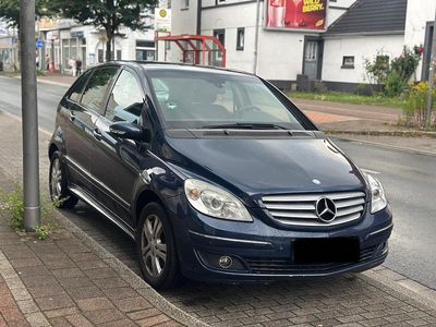 Mercedes B180