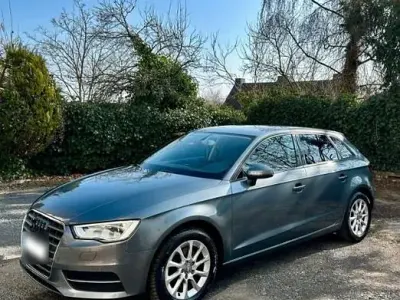 Używany Audi A3 110 KM (80 kW) 2015 Szary Sedan/Limuzyna