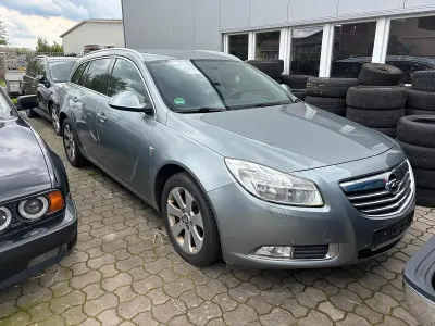 Gebraucht Opel Insignia 131 PS (96 kW) 2012 Silber Kombi