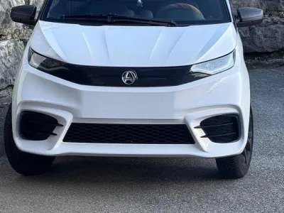 Käytetty Aixam City 11 kW (15 HP) 2024 Valkoinen Viistoperä