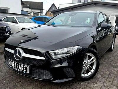 Gebraucht Mercedes A180 Business 136 PS (100 kW) 2012 Braun Limousine