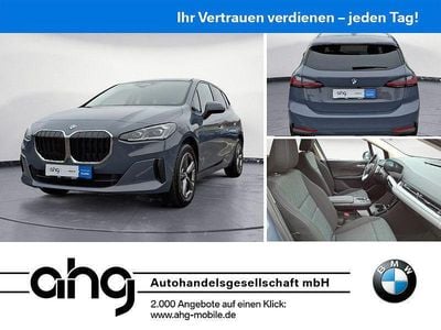 Braun Gebraucht 2025 BMW 220 Active Tourer Van / Kleinbus | 31.630 € (Guter Preis)
