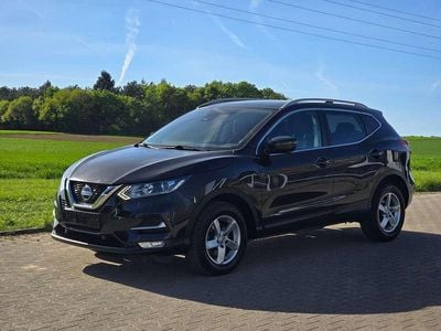 Usata Nissan Qashqai N-Connecta 116 CV (85 kW) 2018 Nero SUV