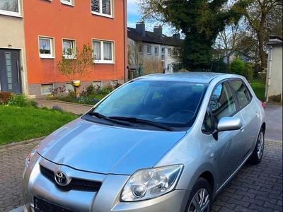Gebraucht Toyota Auris 105 PS (77 kW) 2008 Grau Kleinwagen