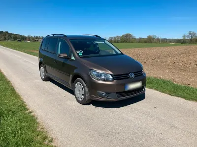 Gebraucht VW Touran 140 PS (102 kW) 2013 Braun Van / Kleinbus