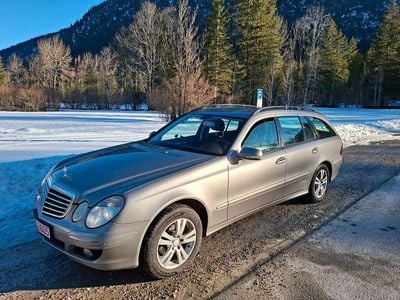 Gebraucht Mercedes E280 Classic 190 PS (139 kW) 2007 Silber Limousine