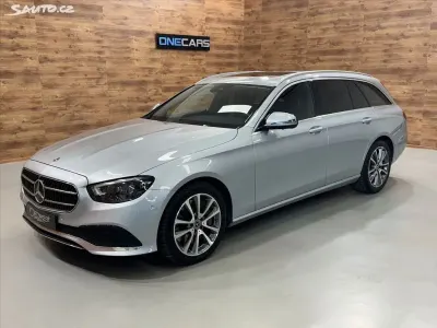 Używany Mercedes E400 330 KM (242 kW) 2020 Srebrny Sedan/Limuzyna