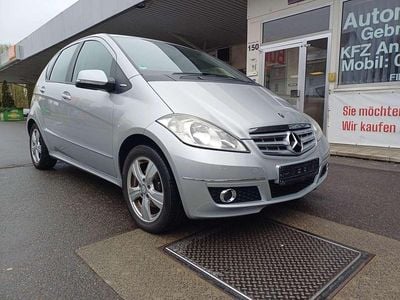 Gebraucht Mercedes A180 109 PS (80 kW) 2009 Polarsilber  metalliclack Kleinwagen