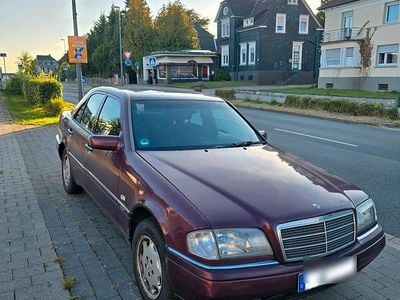 Mercedes C180