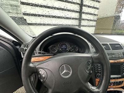 Mercedes E280