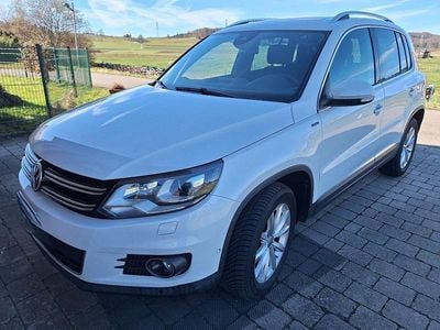 Gebraucht VW Tiguan LOUNGE 150 PS (110 kW) 2015 Weiß SUV