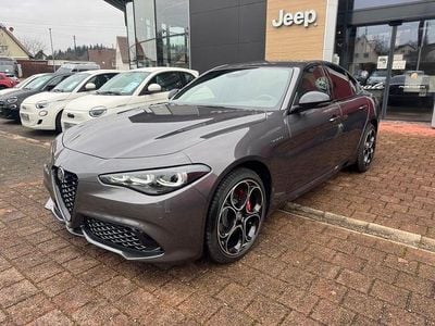 Grau Neu 2025 Alfa Romeo Giulia Veloce Limousine | 56.390 € (Fairer Preis)