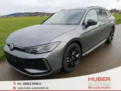 Neu VW Passat R-line 193 PS (141 kW) 2025 Andere Kombi