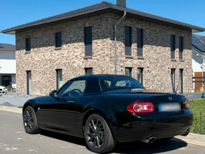 Gebraucht Mazda MX5 126 PS (92 kW) 2011 Schwarz Cabrio