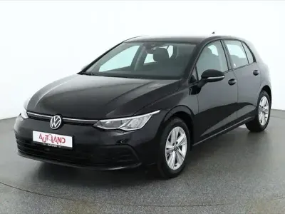 Brugt VW Golf VIII Life 131 HK (96 kW) 2023 Sort Sedan
