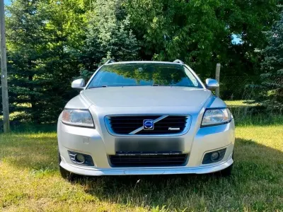 Gebraucht Volvo V50 R-Design 109 PS (80 kW) 2010 Silber Kombi