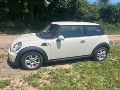 Gebraucht Mini ONE 75 PS (55 kW) 2013 Weiß Kleinwagen