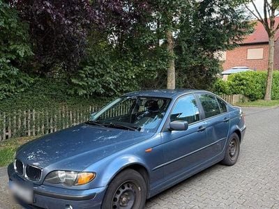 Gebraucht BMW 318 116 PS (85 kW) 2001 Blau Limousine