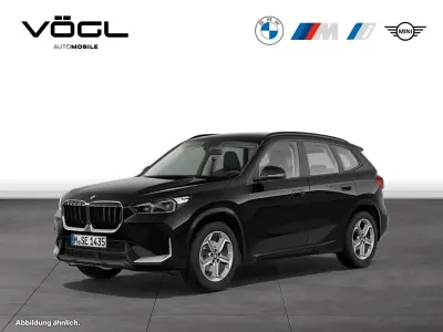 Gebraucht BMW X1 Sport Line 150 PS (110 kW) 2023 Saphirschwarz SUV
