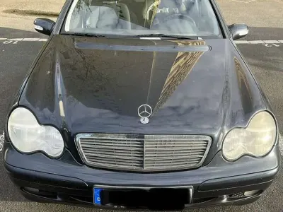 Gebraucht Mercedes C180 143 PS (105 kW) 2003 Limousine