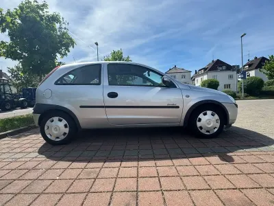 Second-hand Opel Corsa Comfort 75 CP (55 kW) 2000 Argintiu Berlinǎ