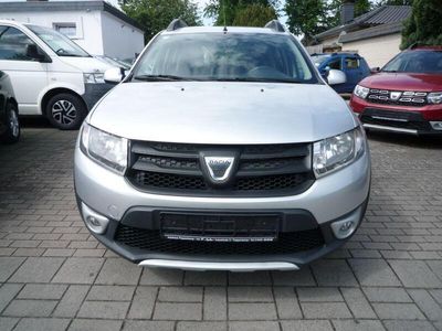 Gebraucht Dacia Sandero Stepway Ambiance 90 PS (66 kW) 2014 Grau Kleinwagen