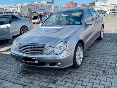 gebraucht Mercedes E500 4MATIC