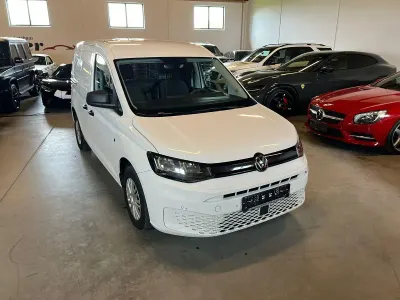 Gebraucht VW Caddy 102 PS (75 kW) 2022 Weiß Van / Kleinbus