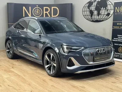 Gebraucht Audi e-tron Ambiente 369 kW (503 PS) 2022 Blau SUV