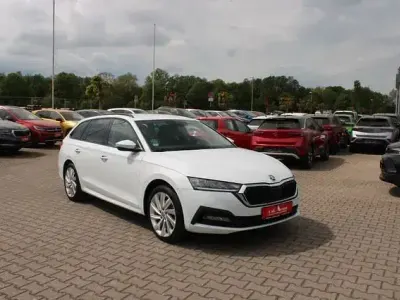 Gebraucht Skoda Octavia Ambition 204 PS (150 kW) 2021 Weiß Limousine