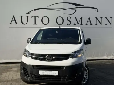 Begagnad Opel Vivaro Edition 120 HK (88 kW) 2019 Vit Minibuss