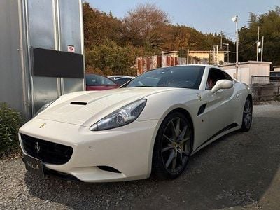 Weiß Gebraucht 2013 Ferrari California Cabrio | 54.500 €
