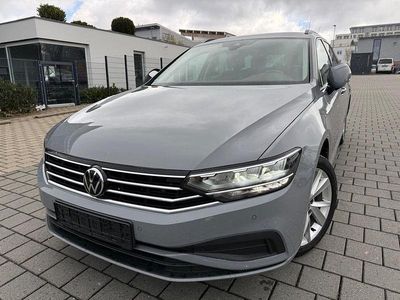 Gebraucht VW Passat R 122 PS (89 kW) 2022 Grau Kombi