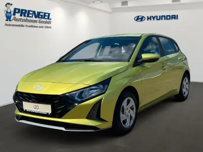Neu Hyundai i20 Select 90 PS (66 kW) 2026 Grün Kleinwagen