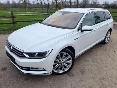 Oryxweiß perlmutteffekt Gebraucht 2017 VW Passat Kombi | 15.490 € (Fairer Preis)